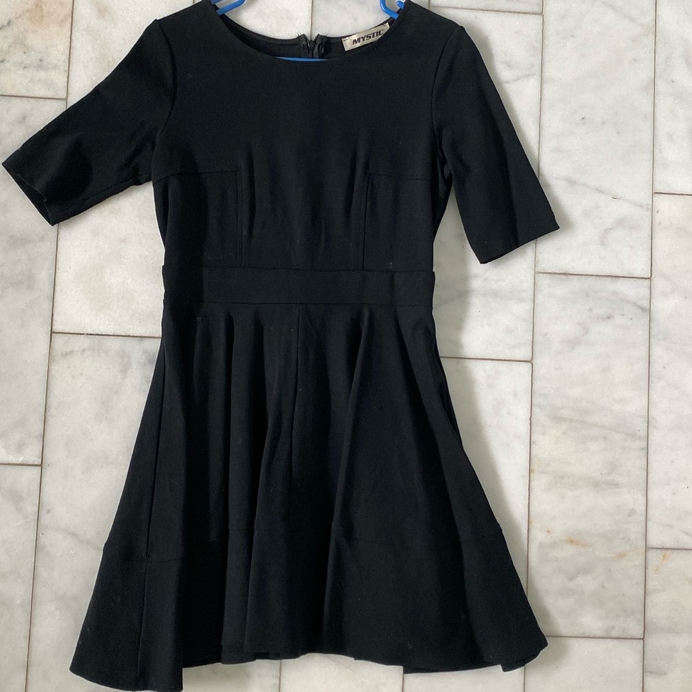 Black Quarter Sleeve Dress
